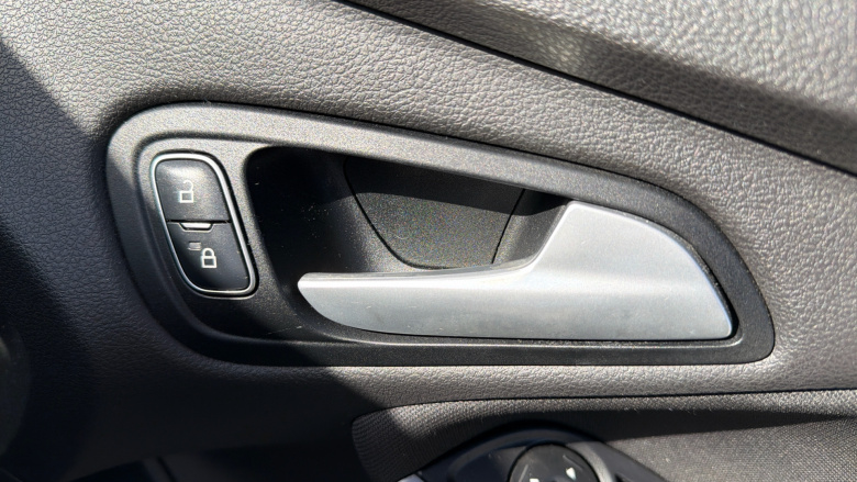 Ford Focus 1.0 EcoBoost Zetec 5dr Petrol Hatchback